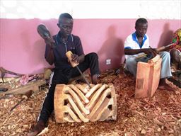 wood carving ahwiaa ghana